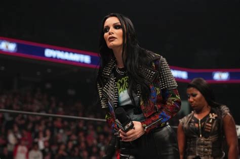 WWE legend Paige, AKA Saraya, blasts troll for mocking sex。